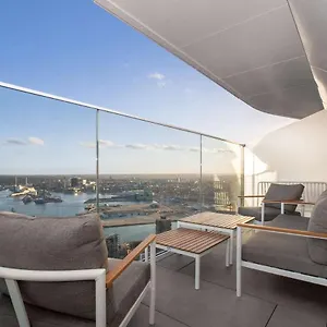  Apartment Danmarks Hojeste Penthouse Lejlighed I Lighthouse - 42 Sal