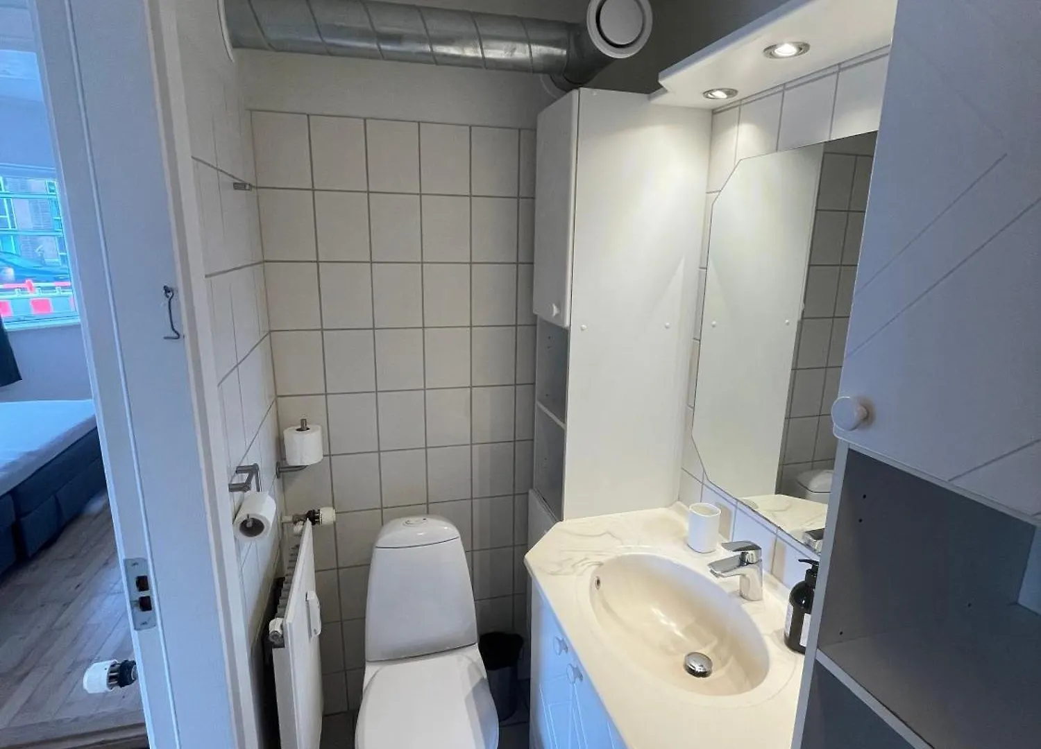 Central Apt W Parking Possibility, Netflix & Near Attractions Aarhus 0*,