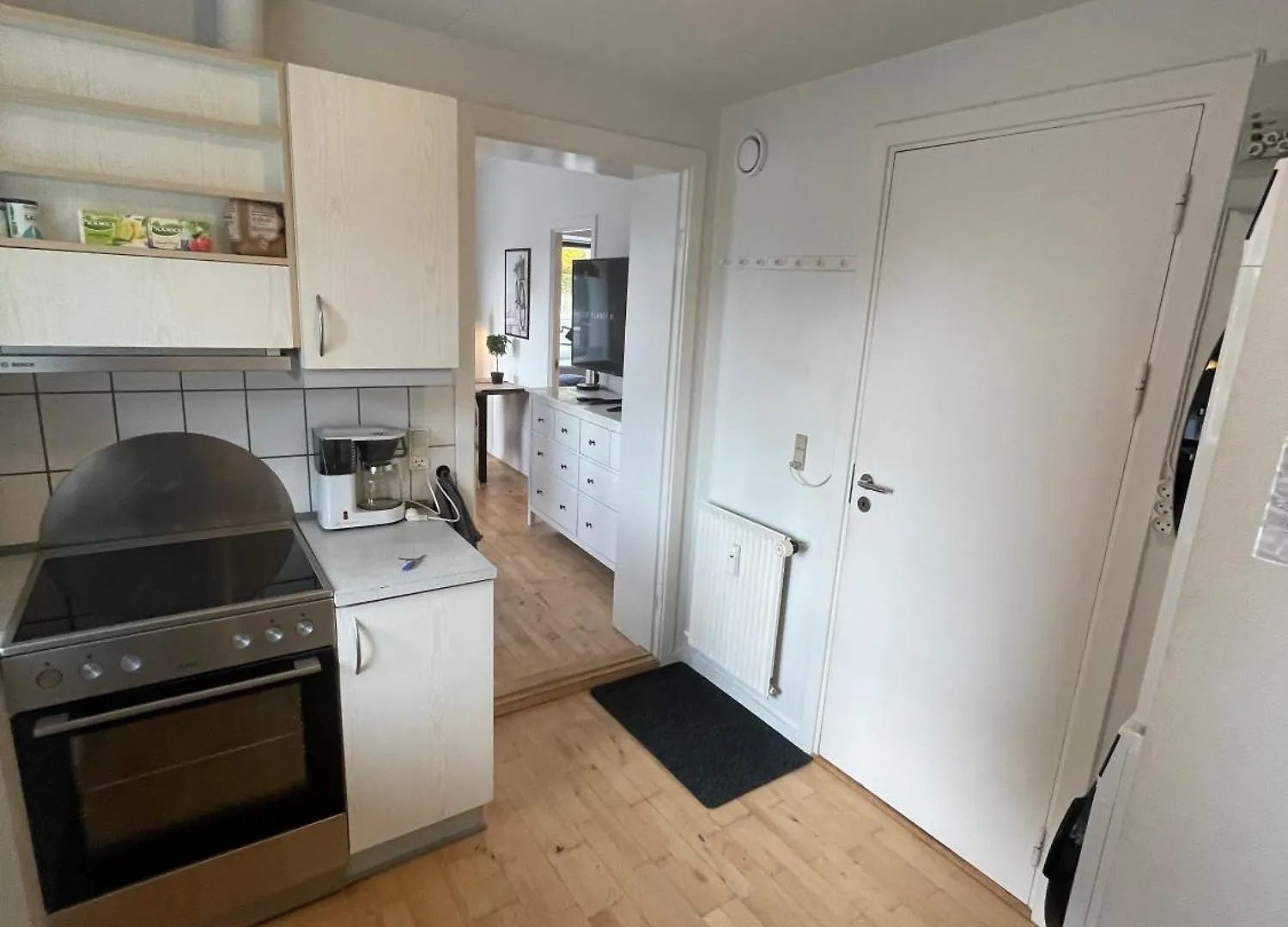 Central Apt W Parking Possibility, Netflix & Near Attractions Aarhus 0*,