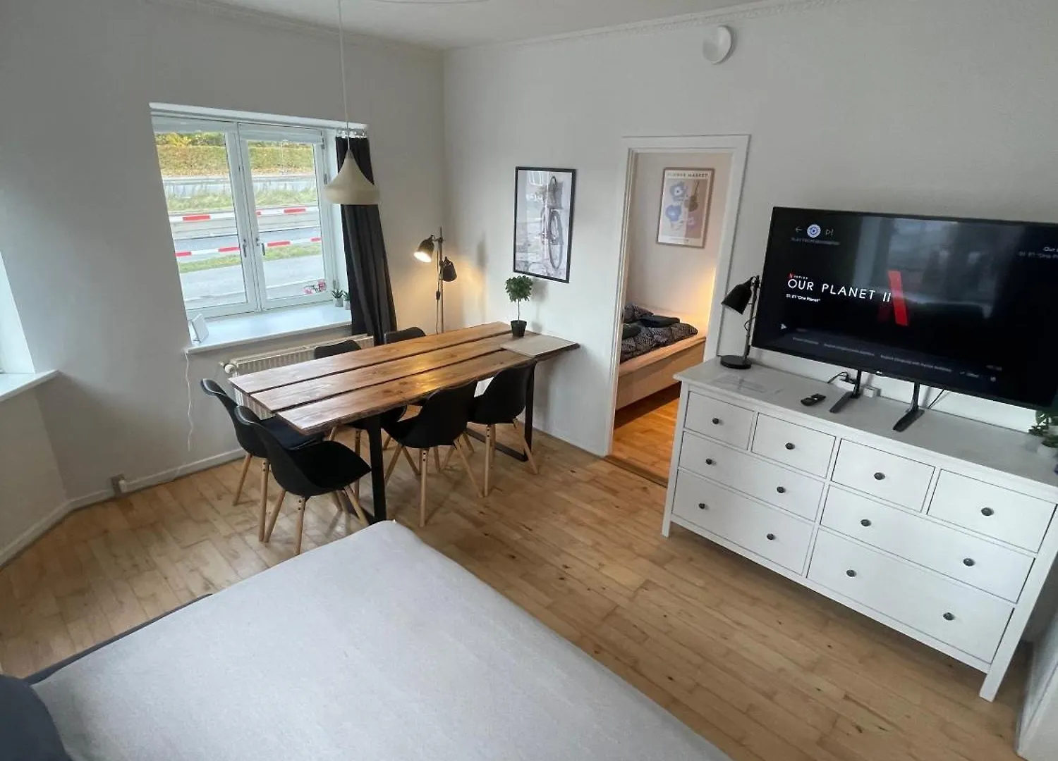 Central Apt W Parking Possibility, Netflix & Near Attractions Aarhus 0*,
